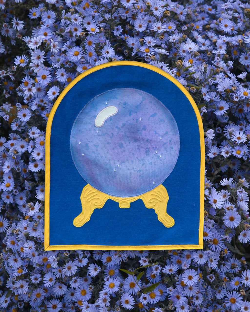 crystal ball wall quilt