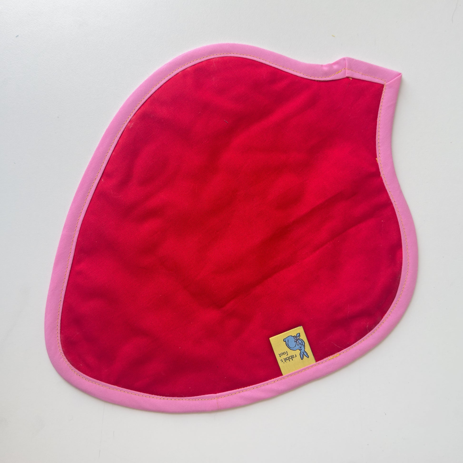 lil strawberry wall quilt