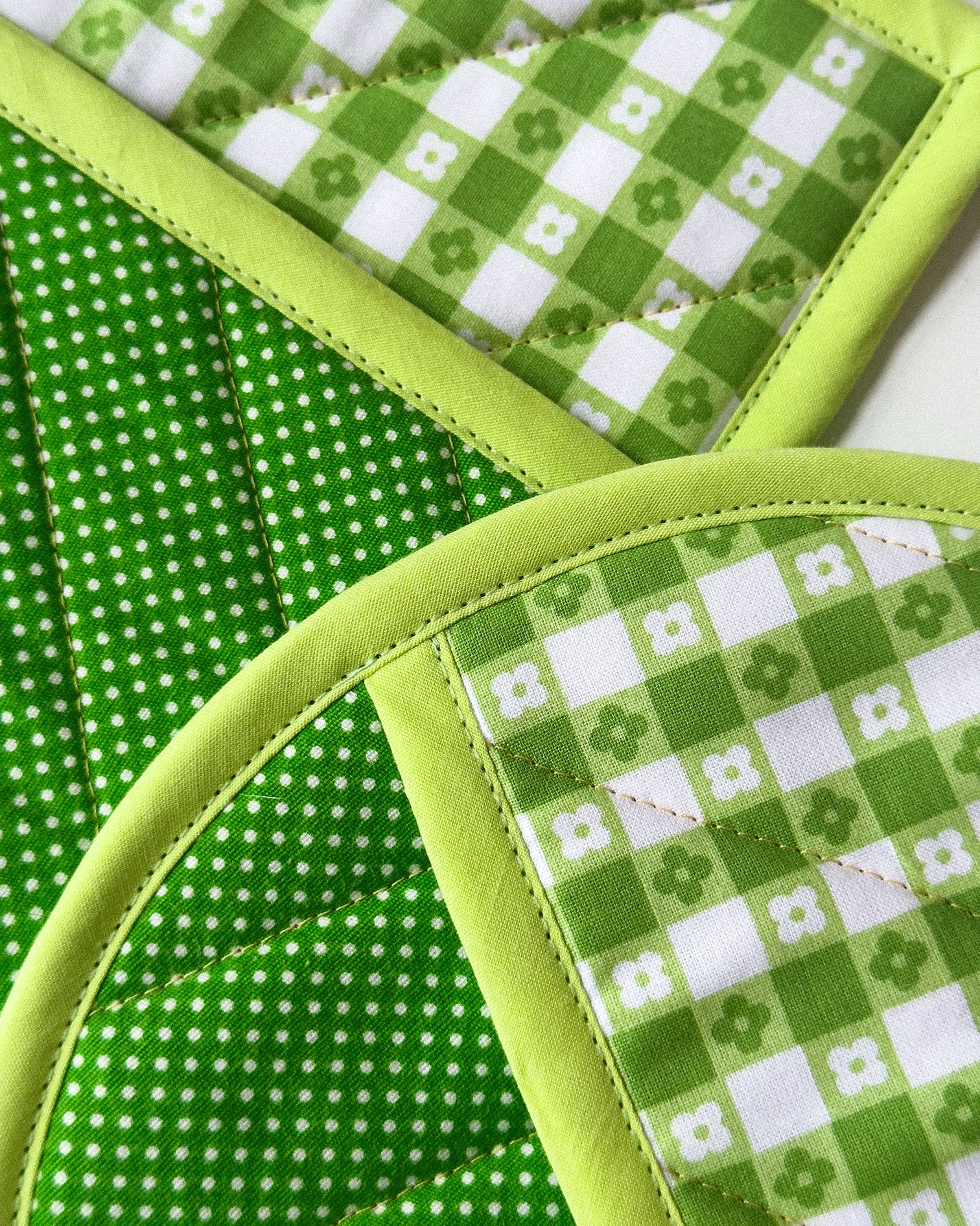 mod green pot holder set