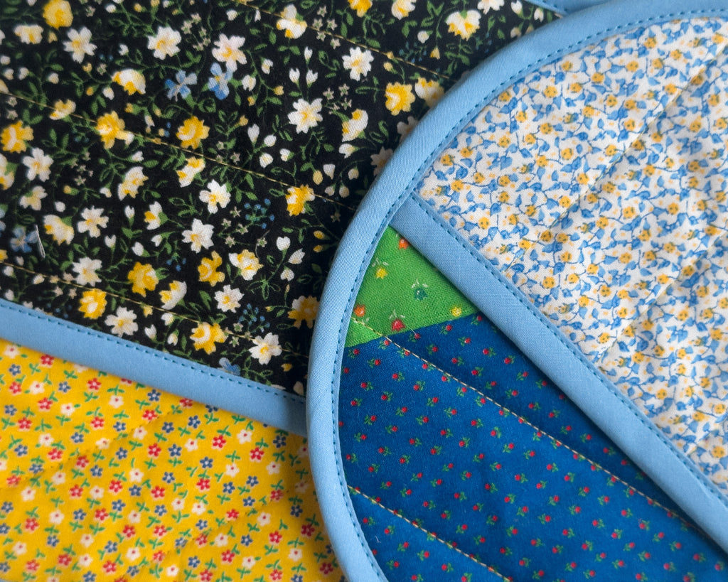 floral patchwork pot holder set