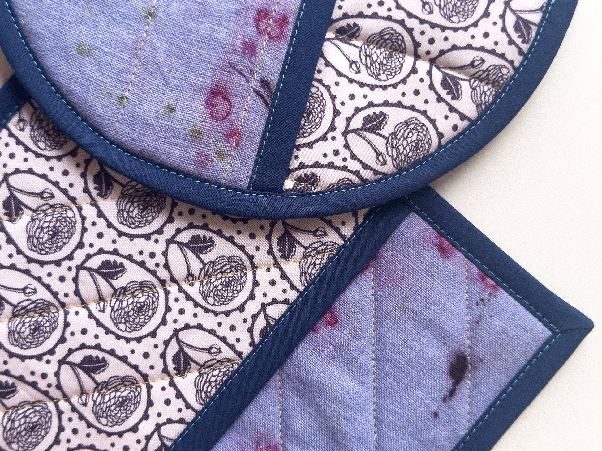 rose & natural dye pot holder set