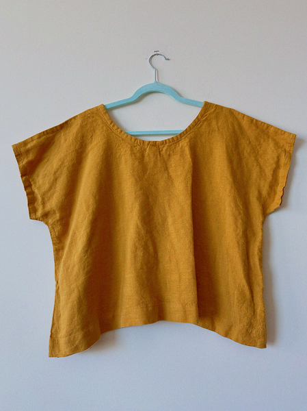 scoopneck top in sunshine