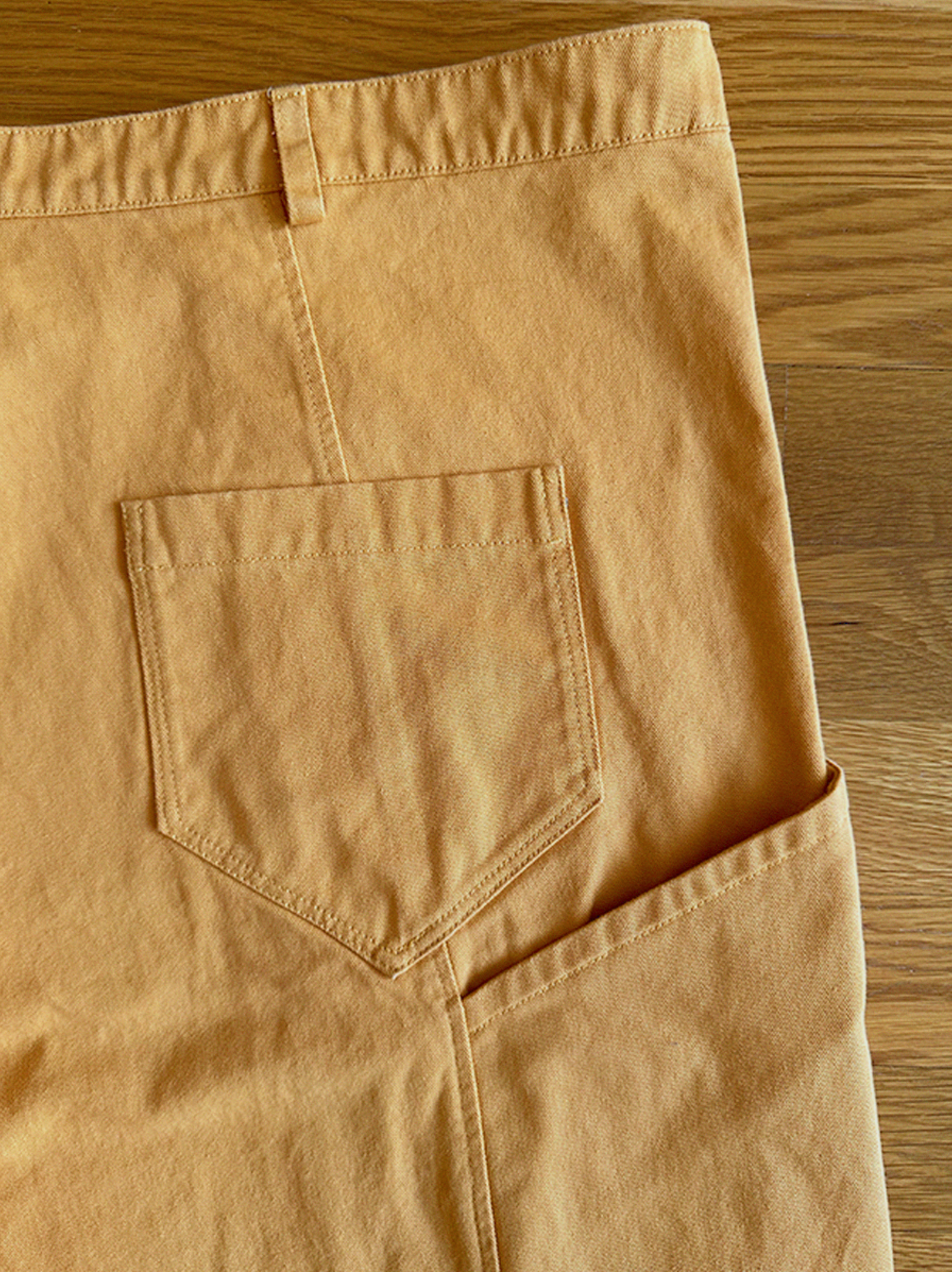 studio pants in daisy