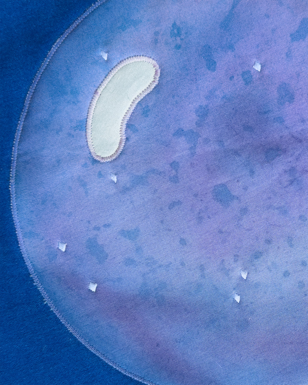 crystal ball wall quilt