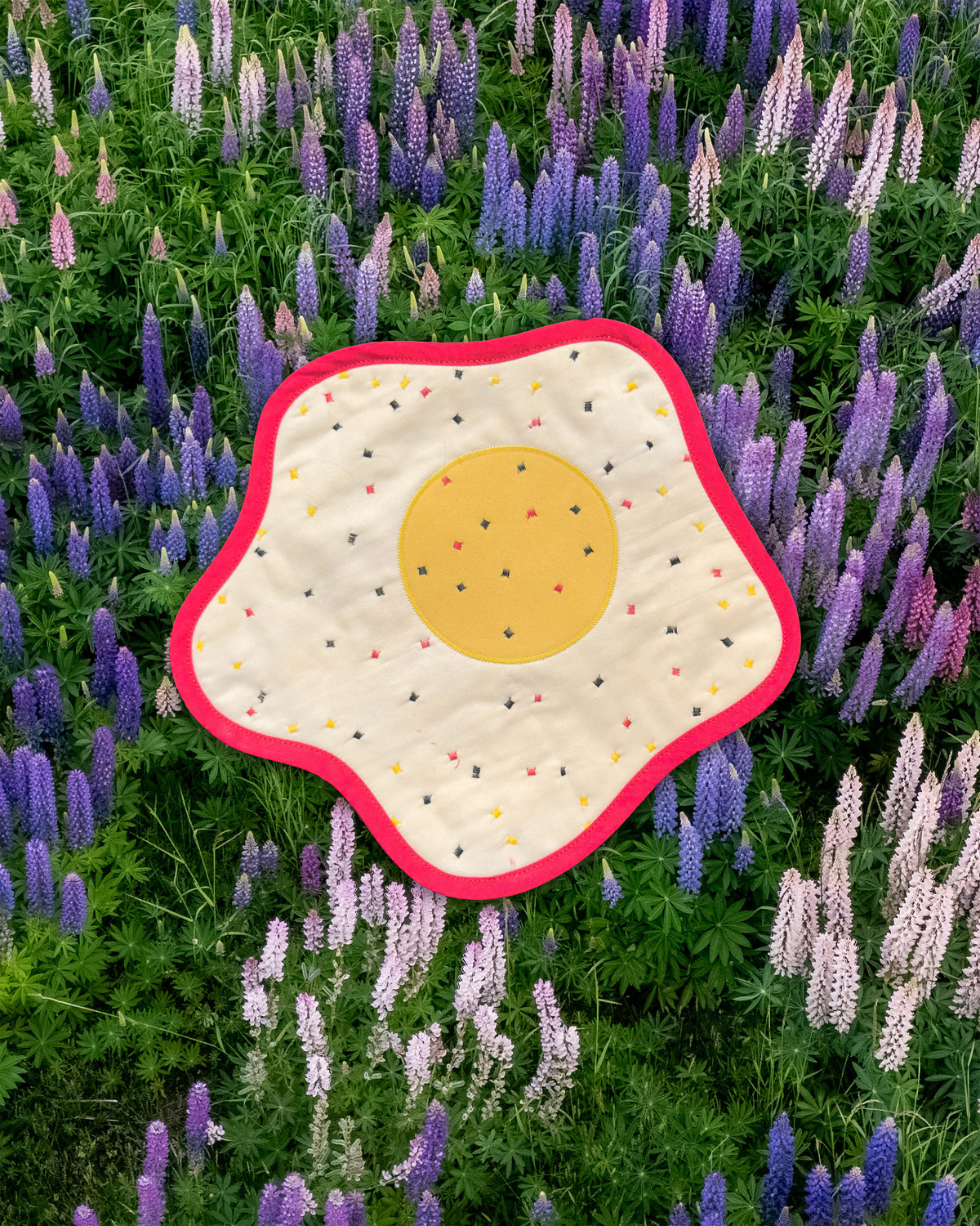 fried egg wall quilt