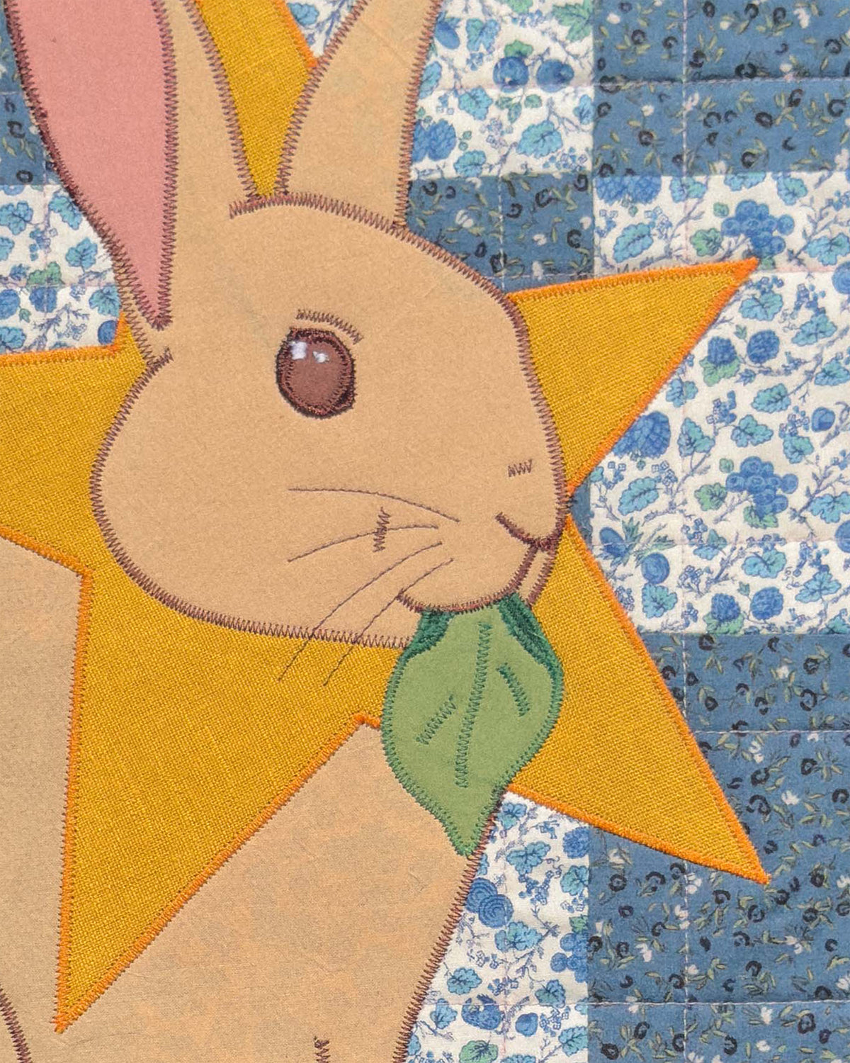 bunny w/ fuzzy tail wall quilt